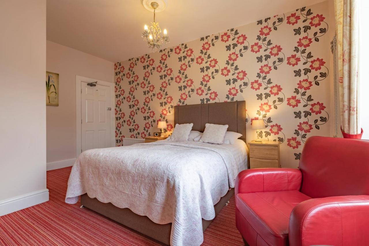 The Wilton Hotel ลันดิดโน ภายนอก รูปภาพ
